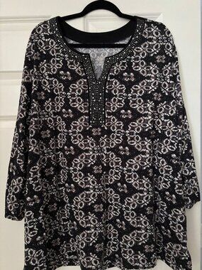 TUNIC TOP SIZE 4X